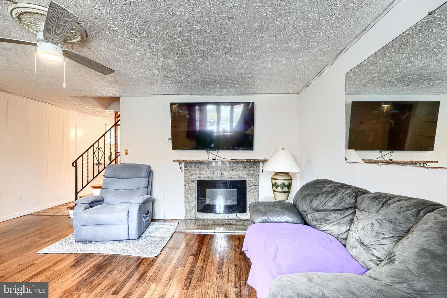 5552 Whitby Road photo 7