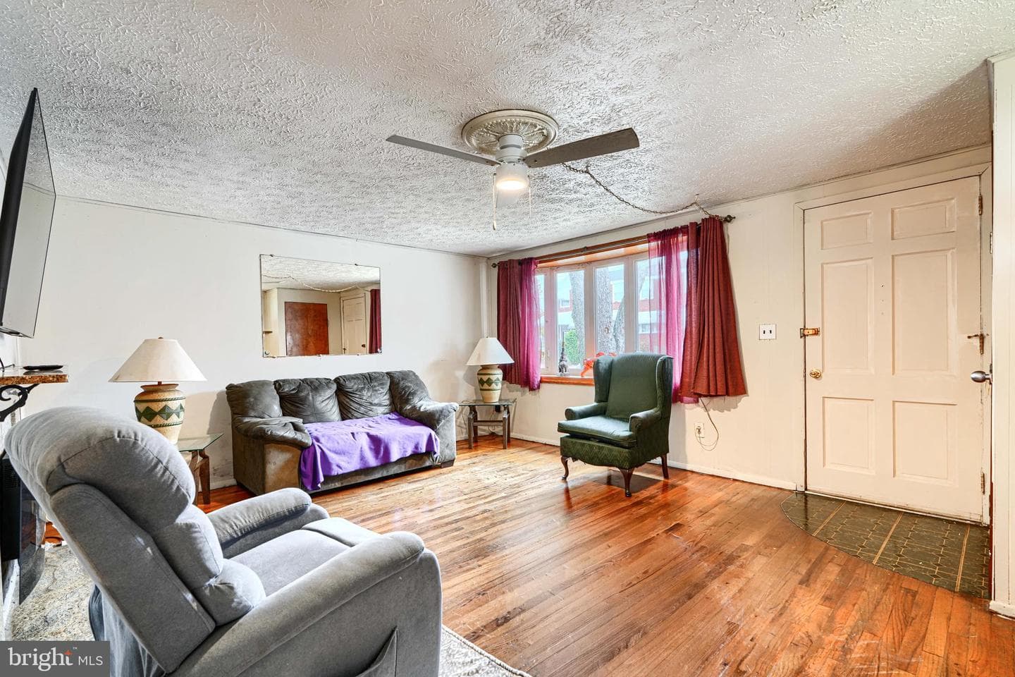 5552 Whitby Road photo 8