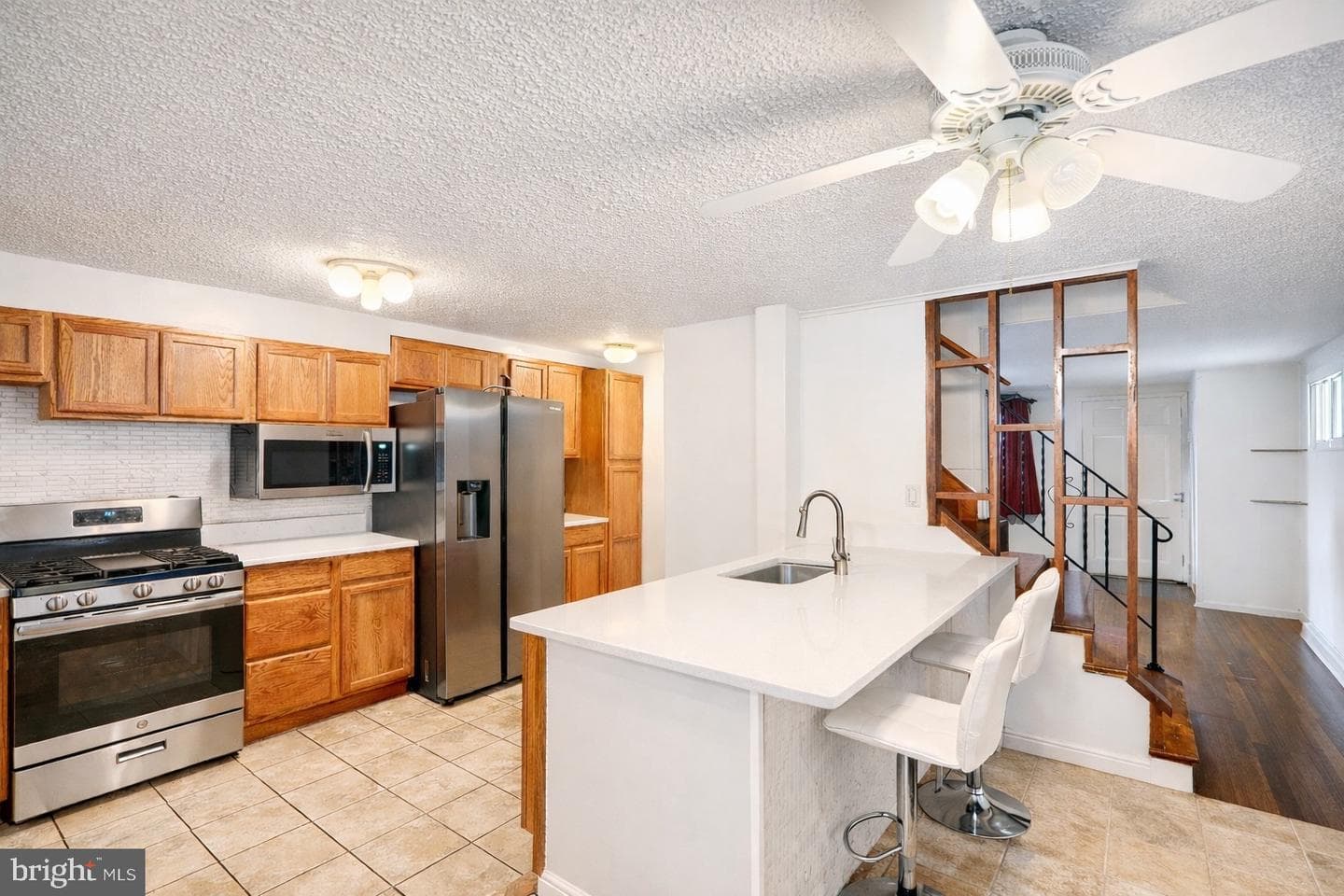 5552 Whitby Road photo 9