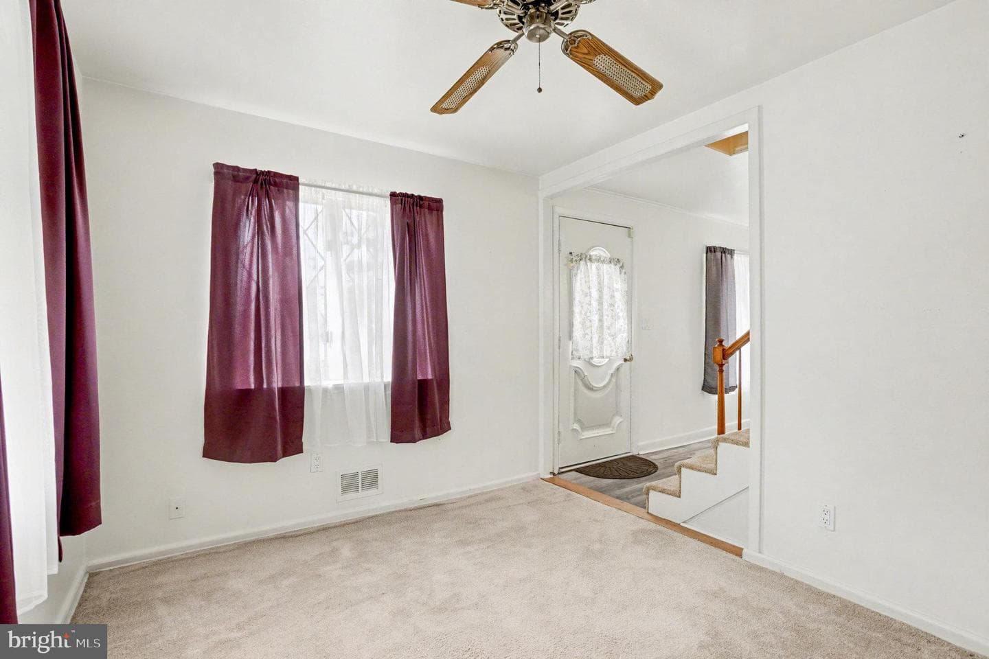 5402 Todd Avenue photo 11