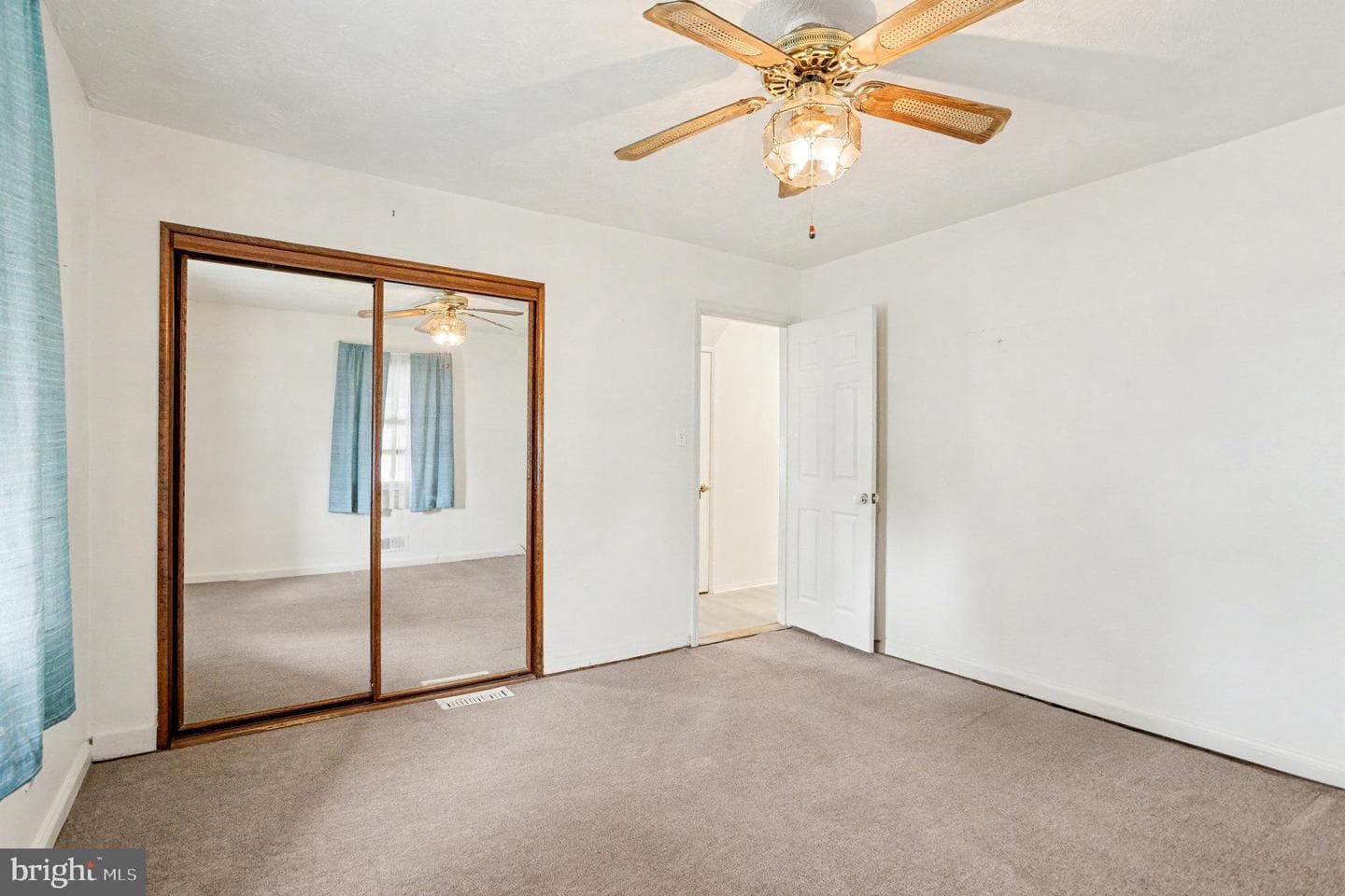 5402 Todd Avenue photo 13