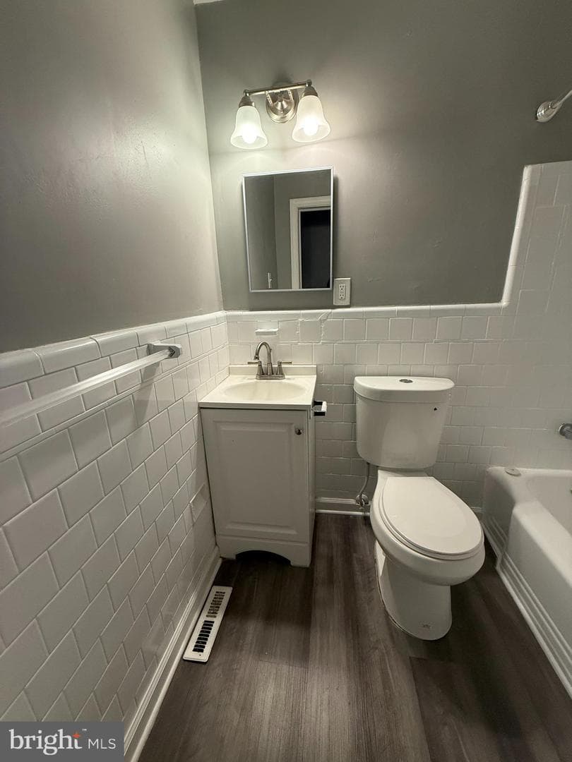 6138 Macbeth Drive photo 5