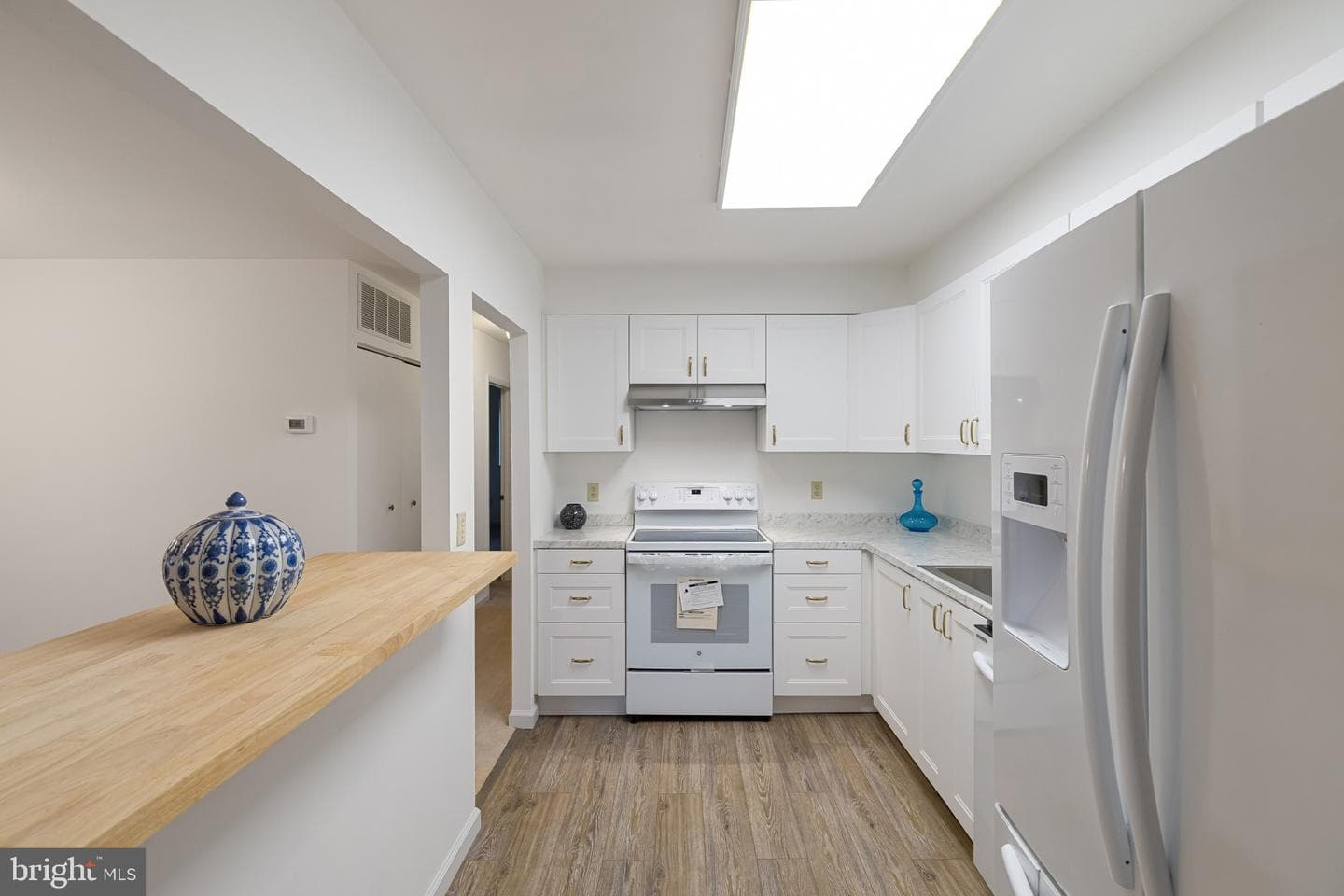1701 Mount Washington Court #k photo 8