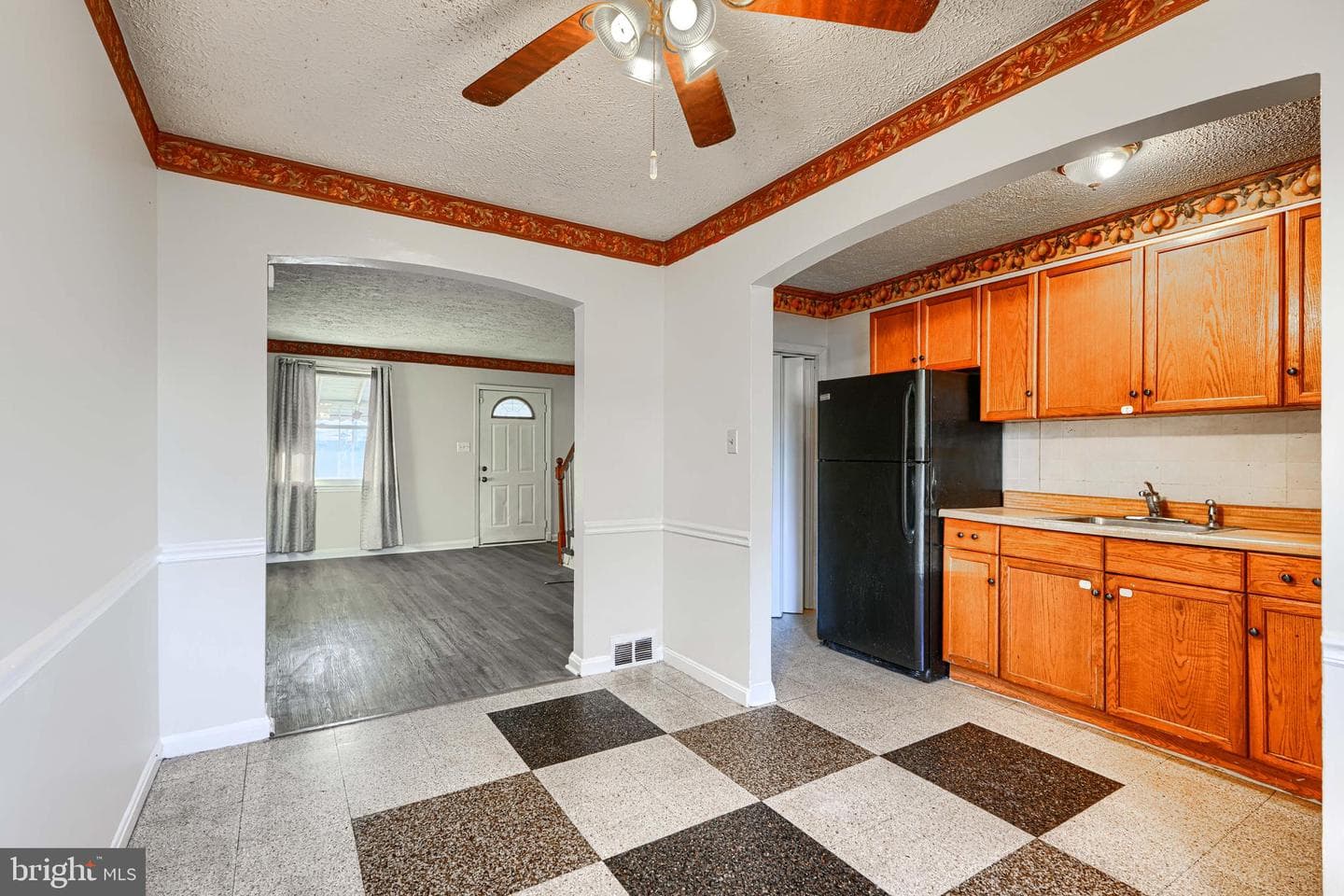 6302 Brown Avenue photo 5