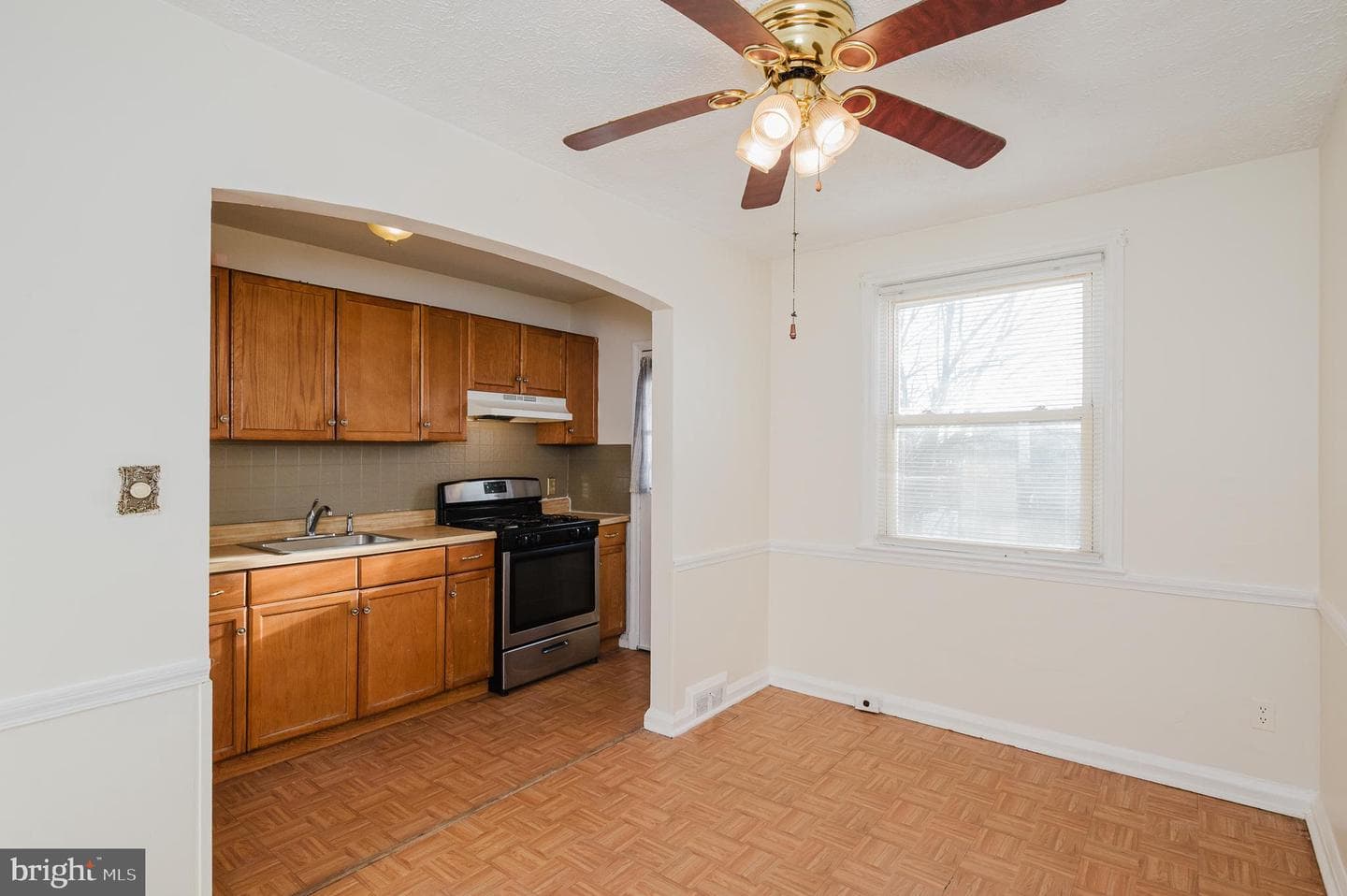 6321 Brown Avenue photo 5