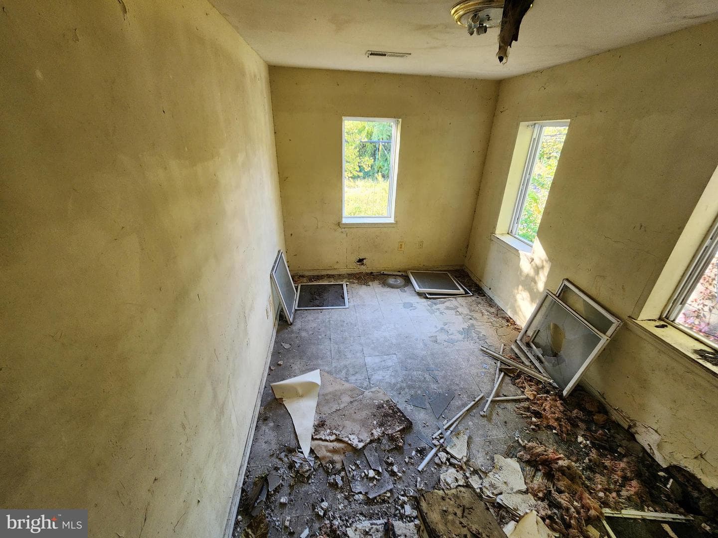 1415 Mosher Street photo 9