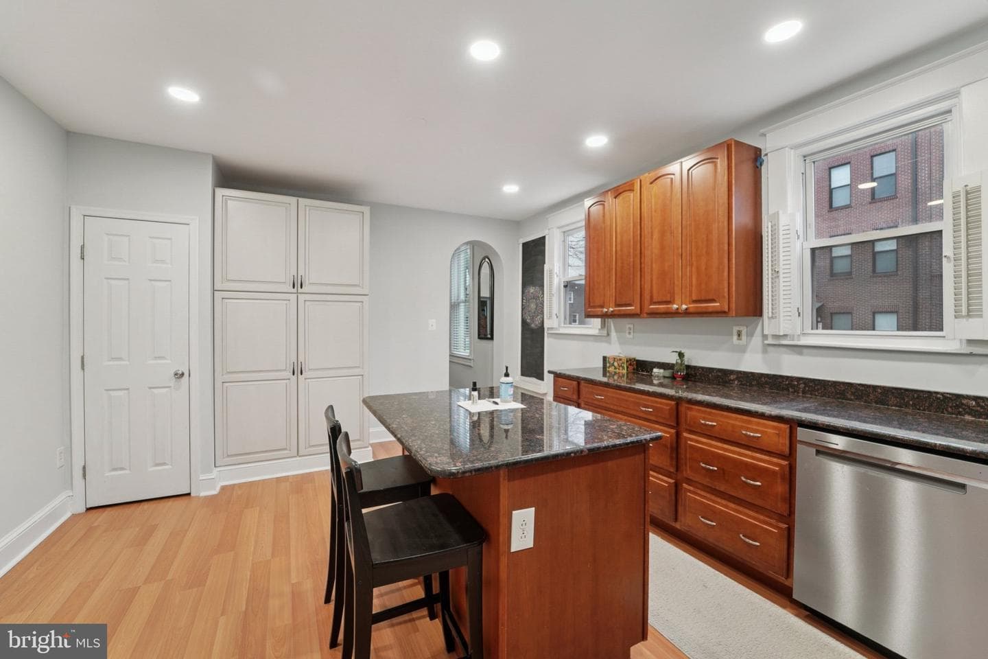 3929 Hudson Street photo 14