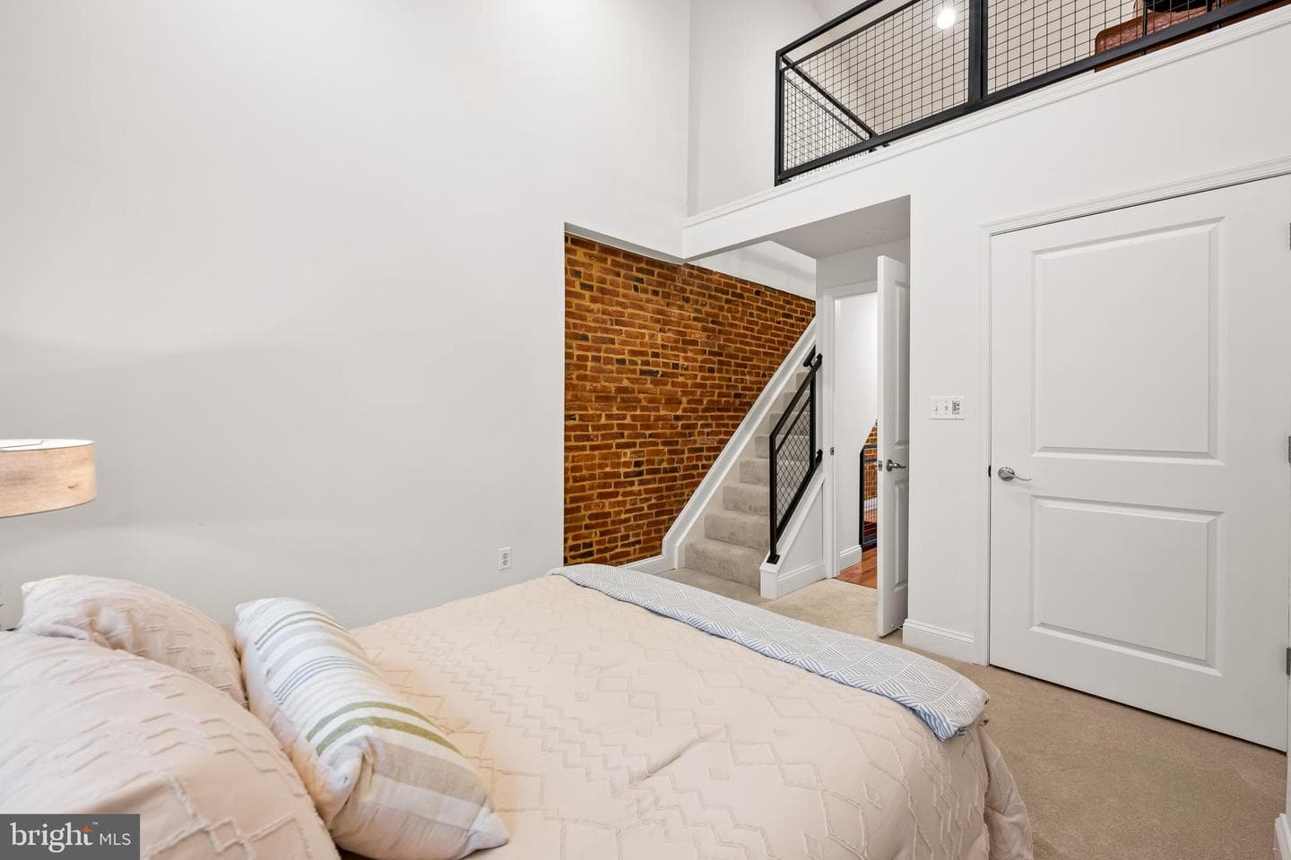 318 W 28th Street photo 23