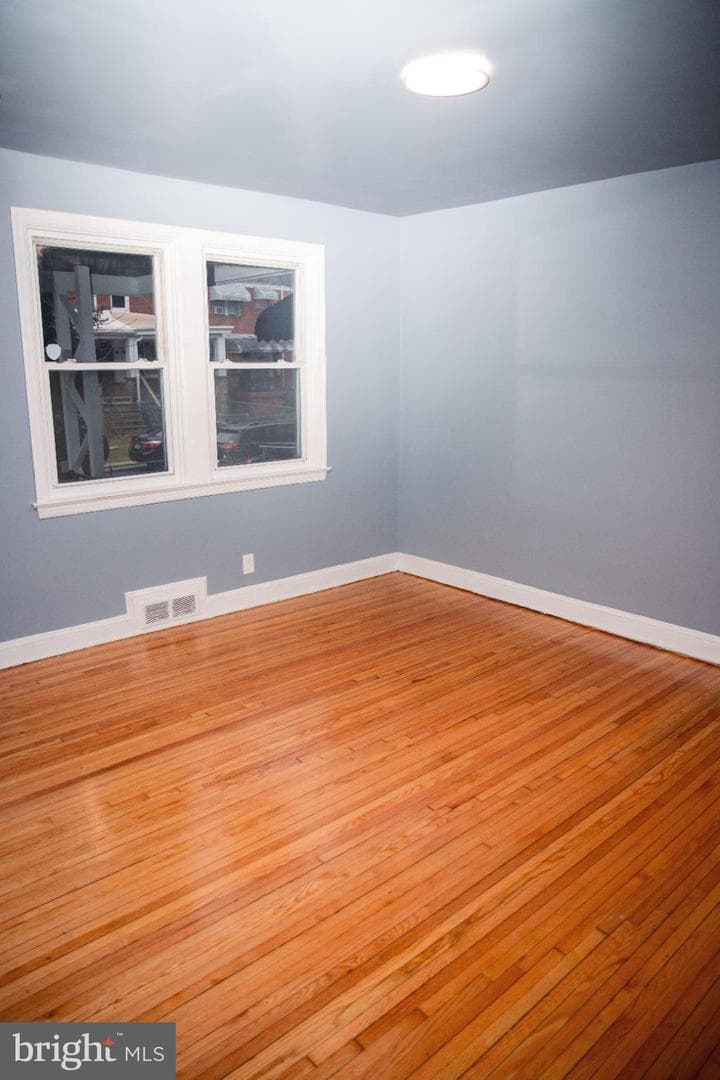 5329 Cordelia Avenue photo 4