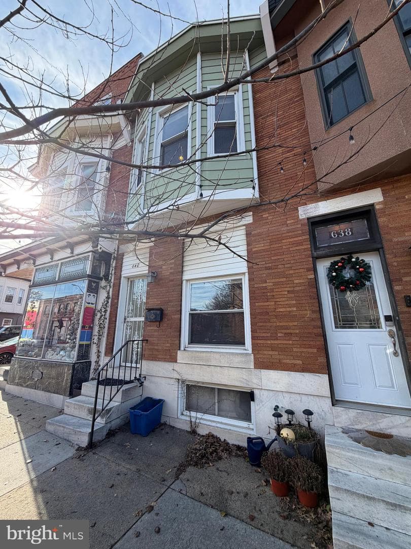 640 S Ellwood Avenue photo 32
