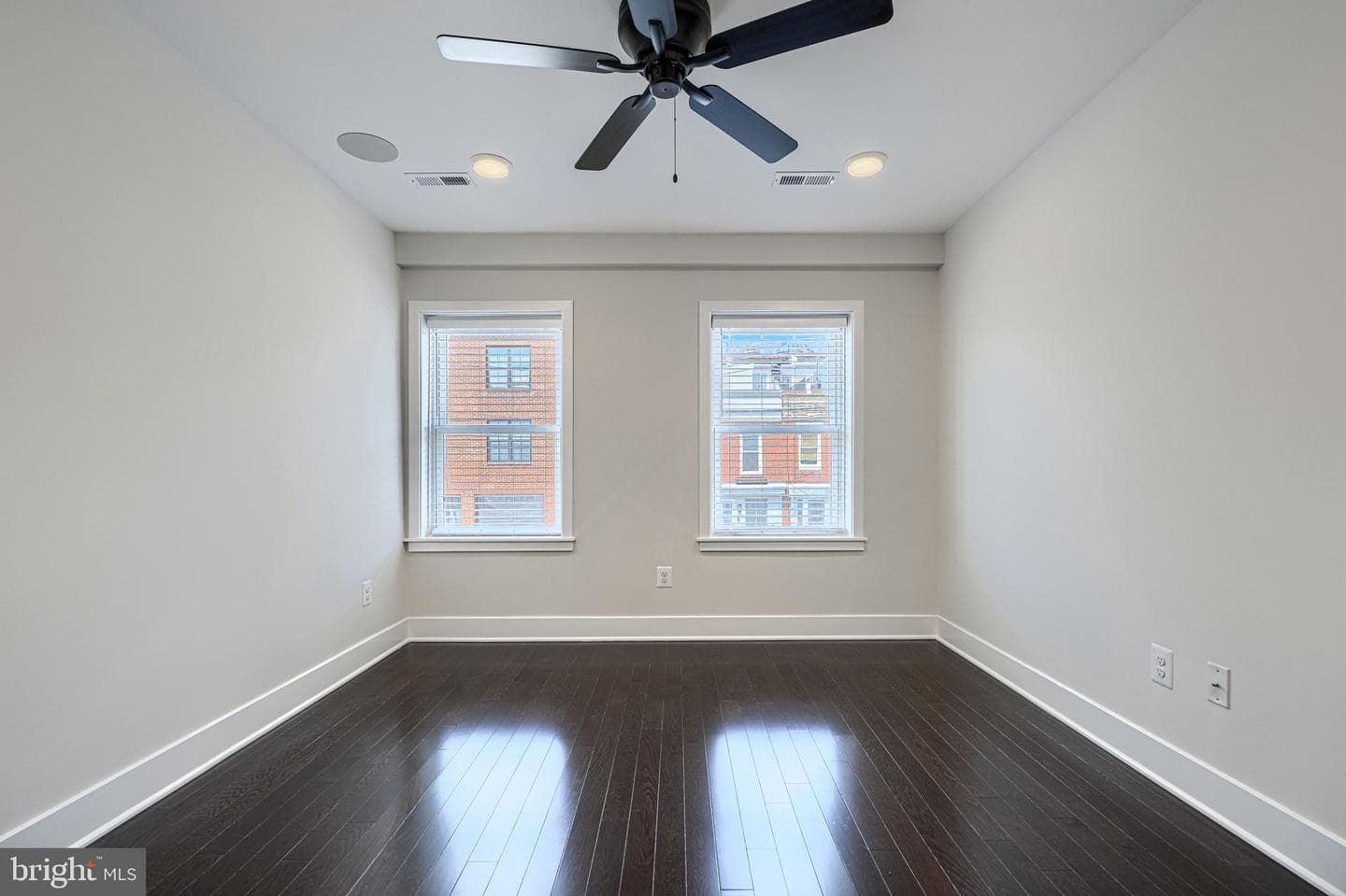 1459 Hull Street photo 15