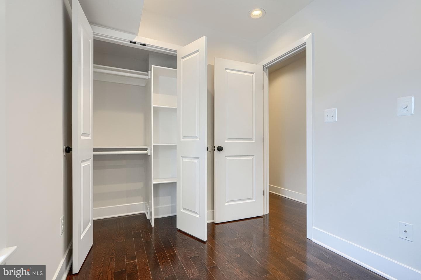 1459 Hull Street photo 20