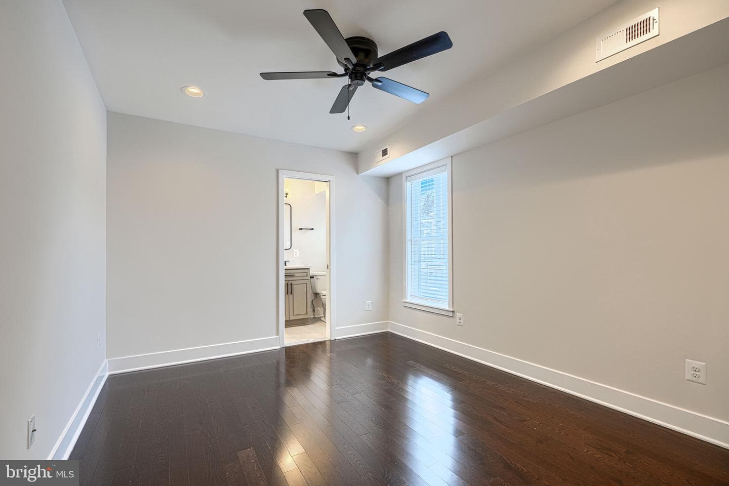 1459 Hull Street photo 21