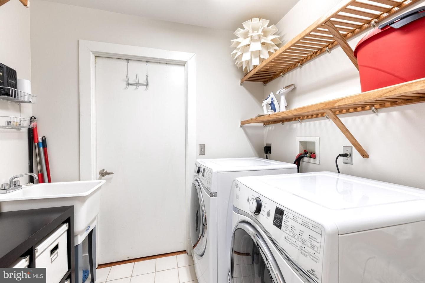 1400 Lancaster Street #305 photo 39
