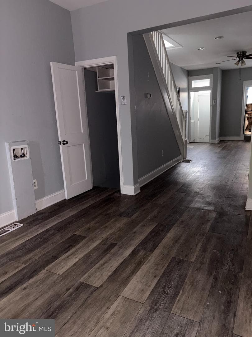 3413 Noble Street photo 24