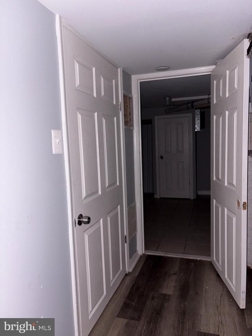 3413 Noble Street photo 32