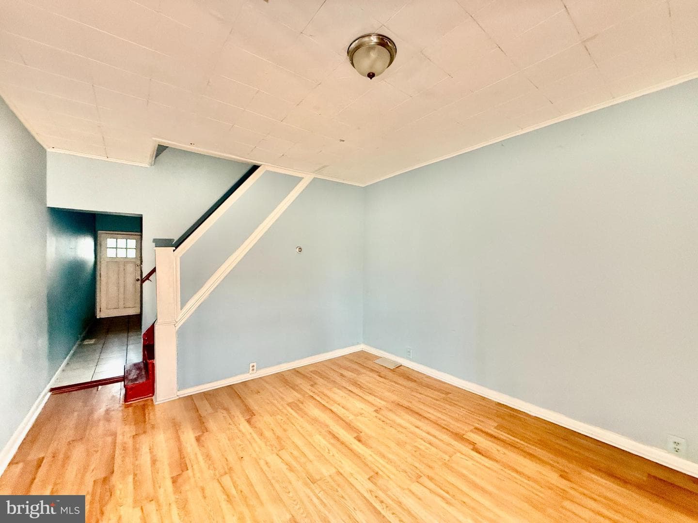 135 N Janney Street N photo 2