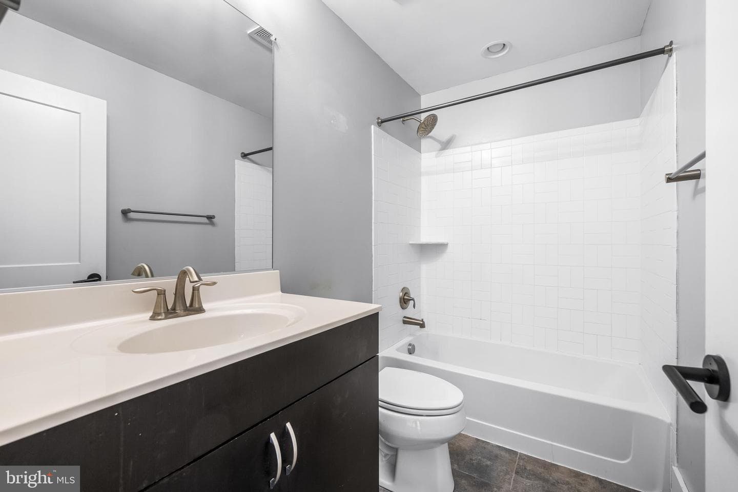 1456 Redfern Avenue photo 32