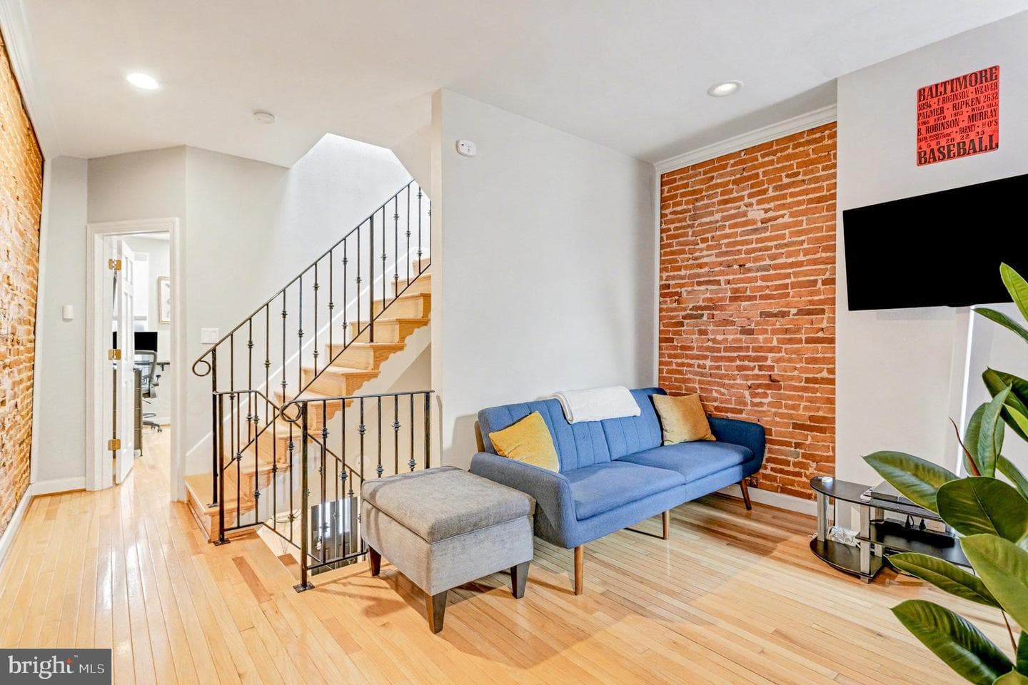 1314 S Hanover Street photo 15