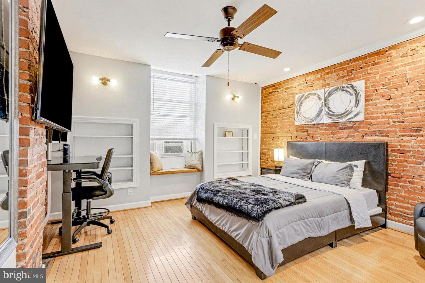 1314 S Hanover Street photo 23