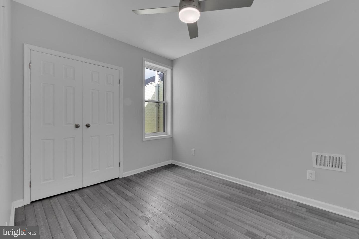 2815 Parkwood Avenue photo 35