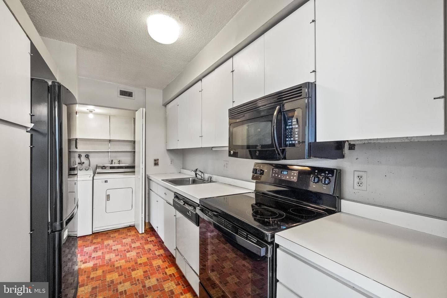 2308 Wineberry Terrace photo 9