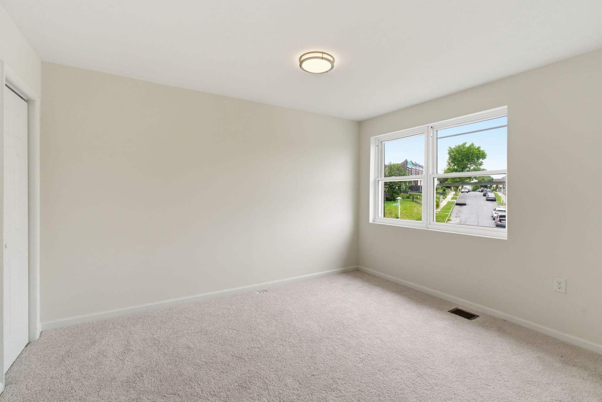 4111 Roland View Avenue photo 10