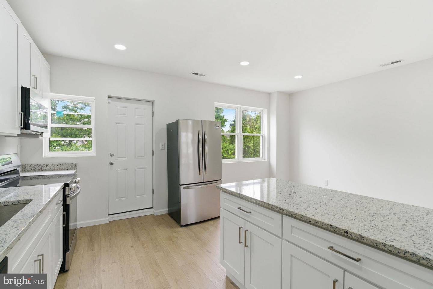 4111 Roland View Avenue photo 3