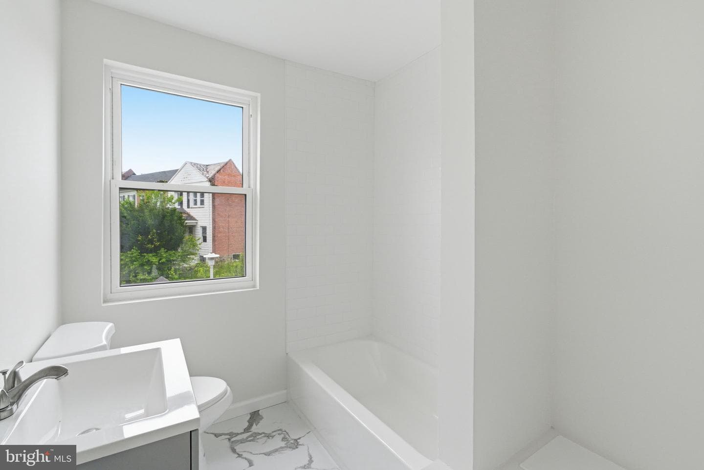 4111 Roland View Avenue photo 7
