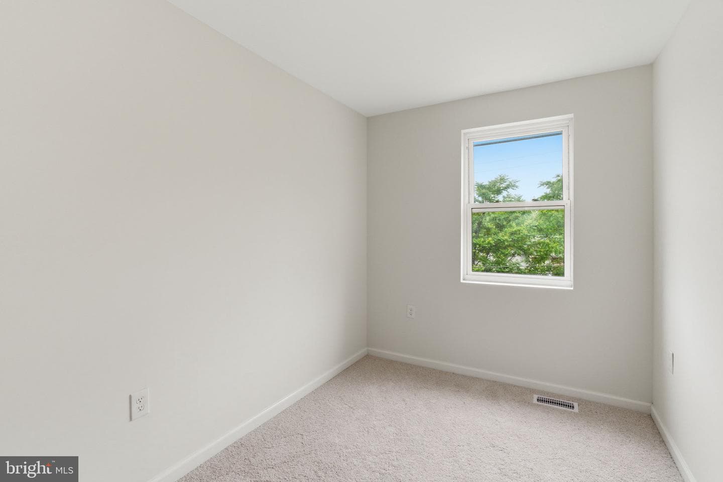 4111 Roland View Avenue photo 8