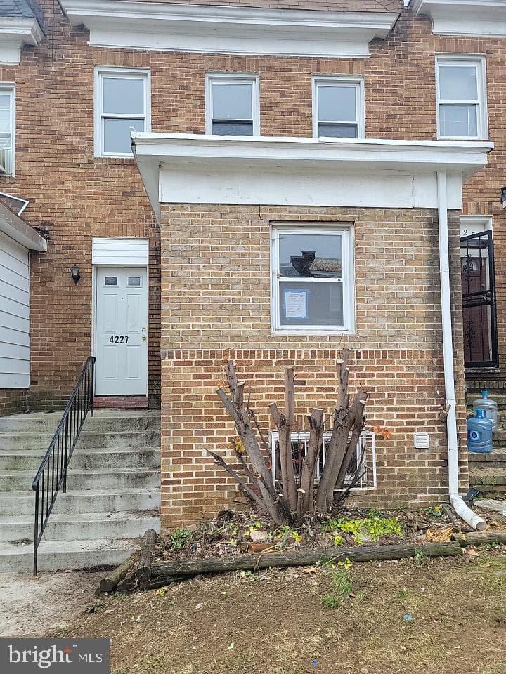 4227 Berger Avenue photo 1