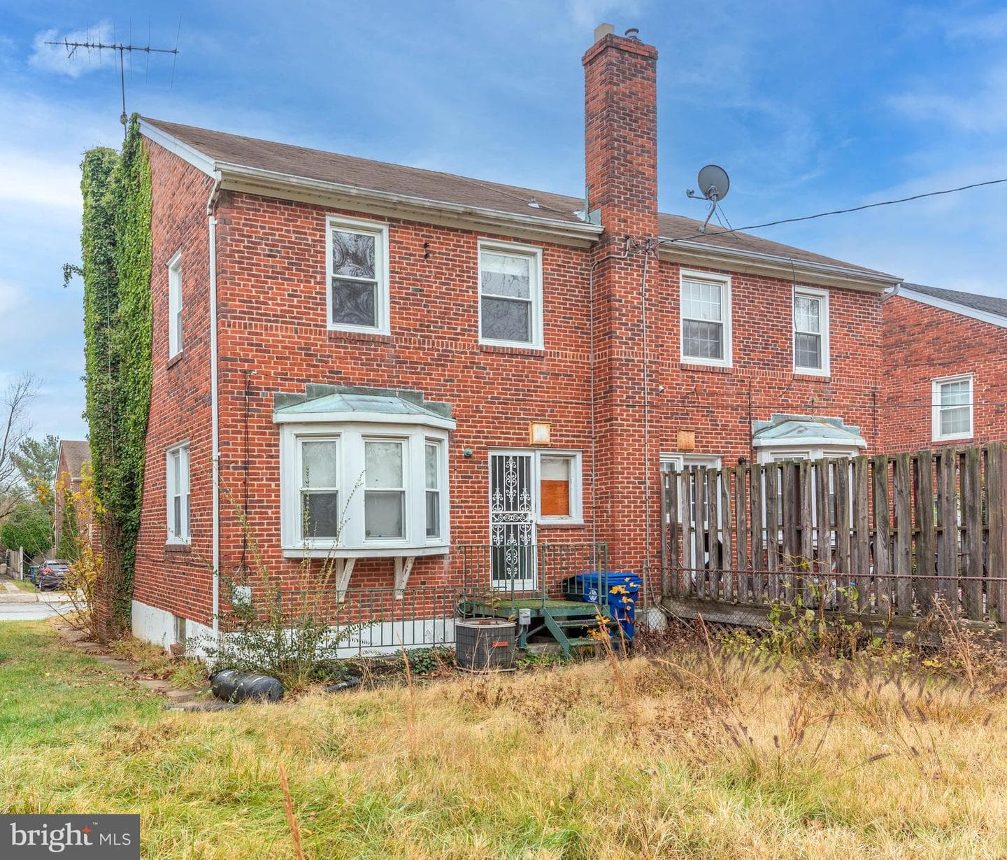 3126 Woodring Avenue photo 2