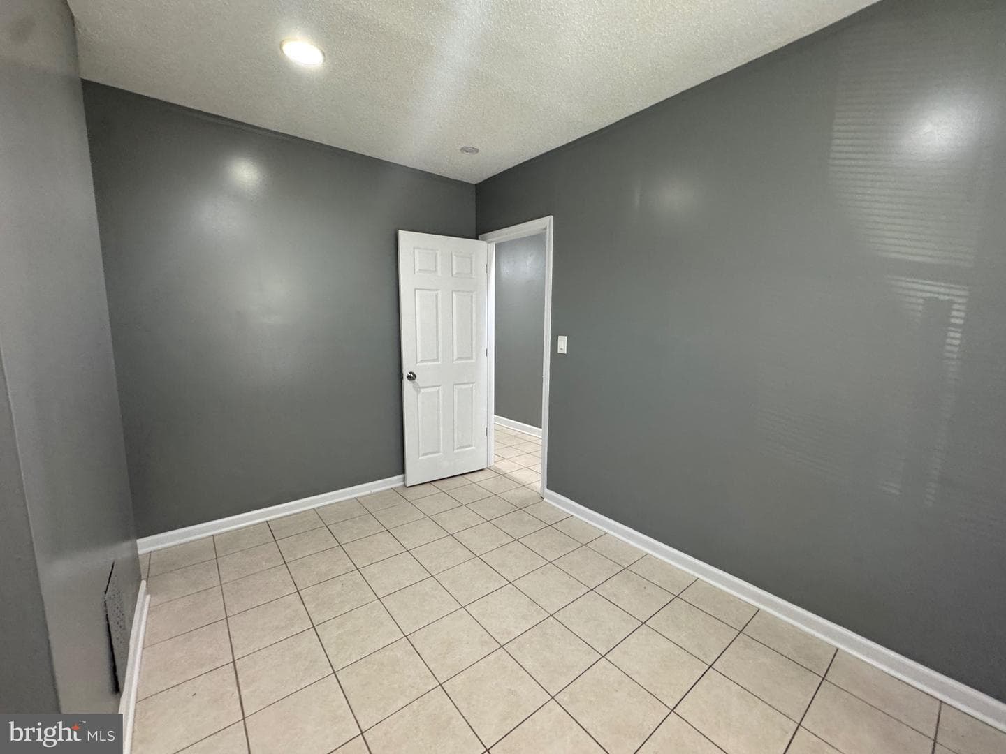 2408 Wilkens Avenue photo 18