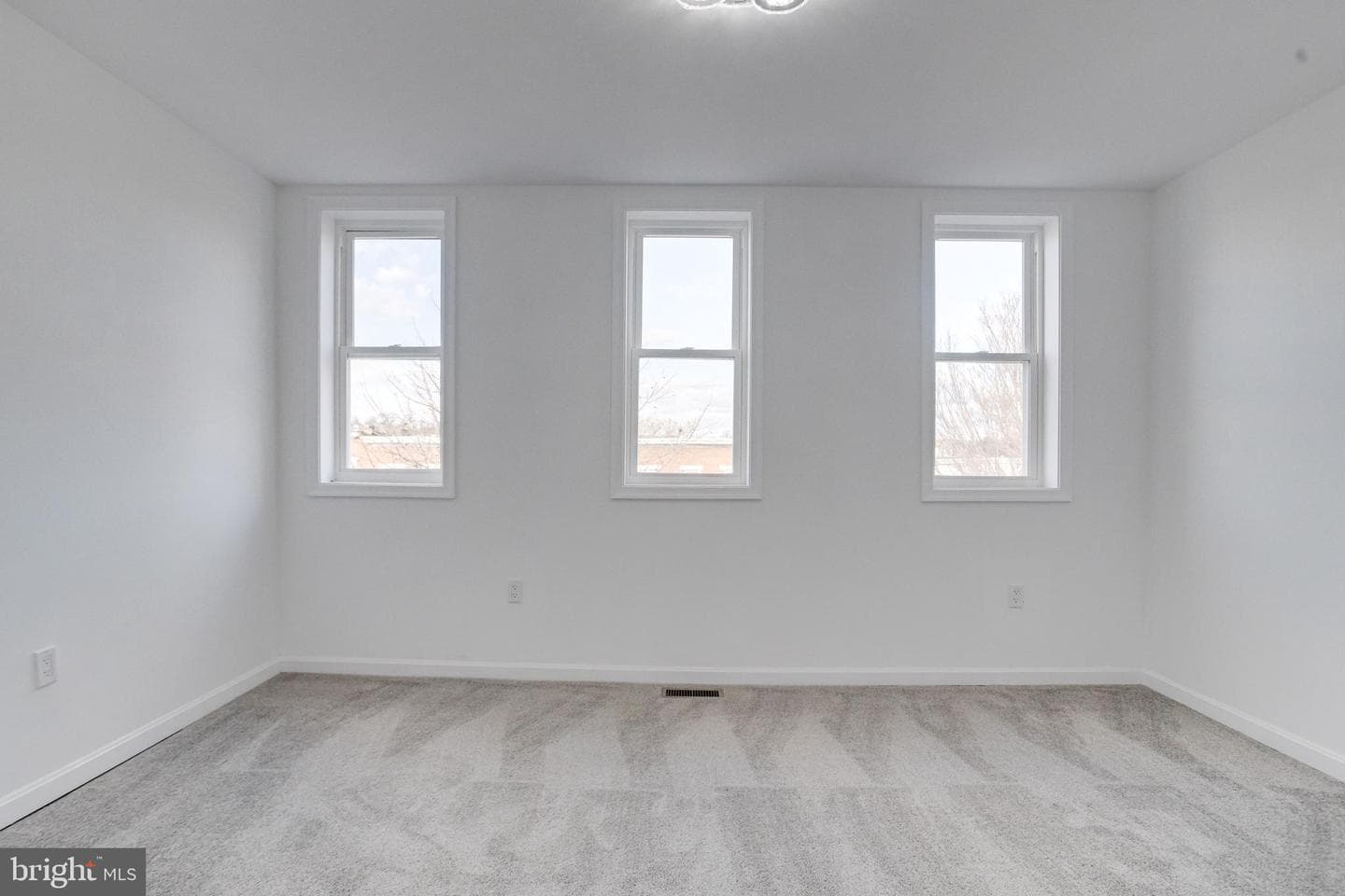 3015 Windsor Avenue photo 42