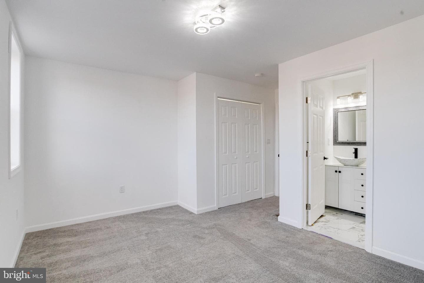 3015 Windsor Avenue photo 44