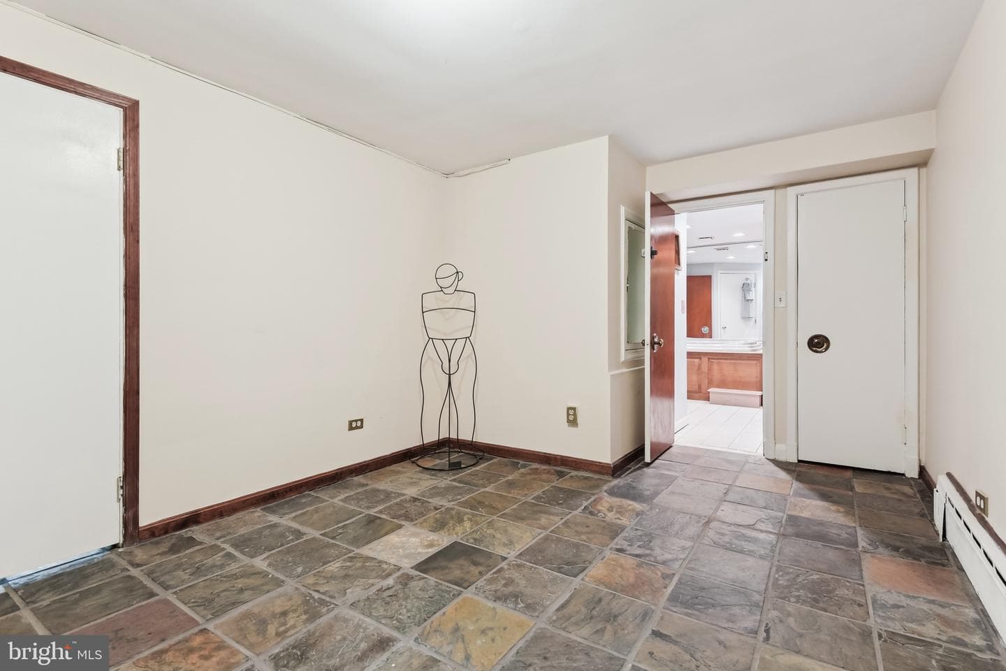 4409 N Charles Street photo 25