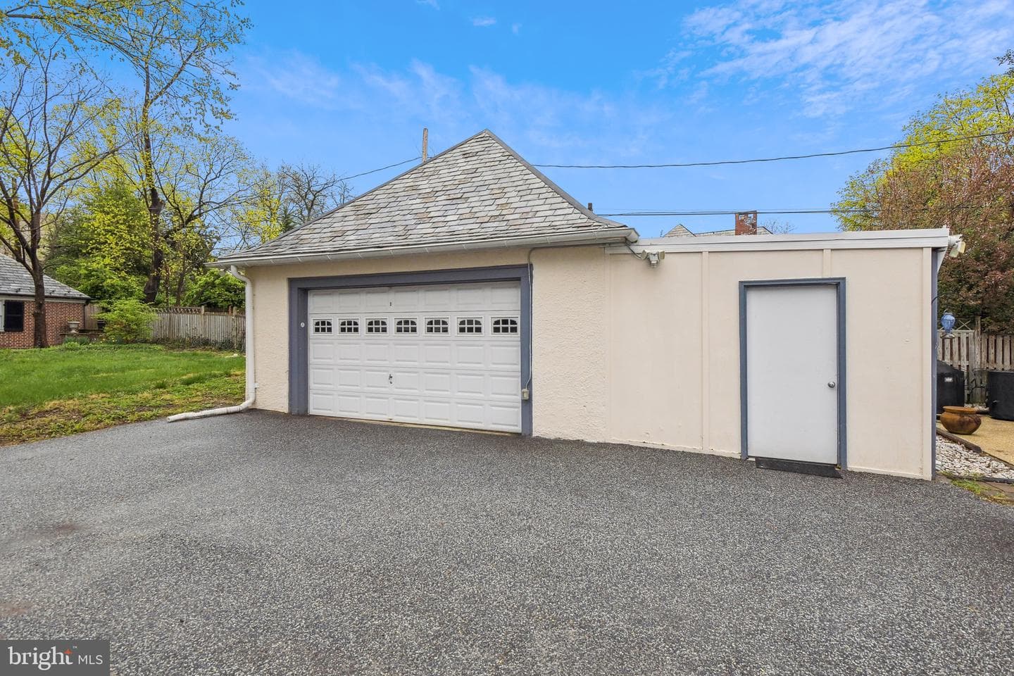 4409 N Charles Street photo 34