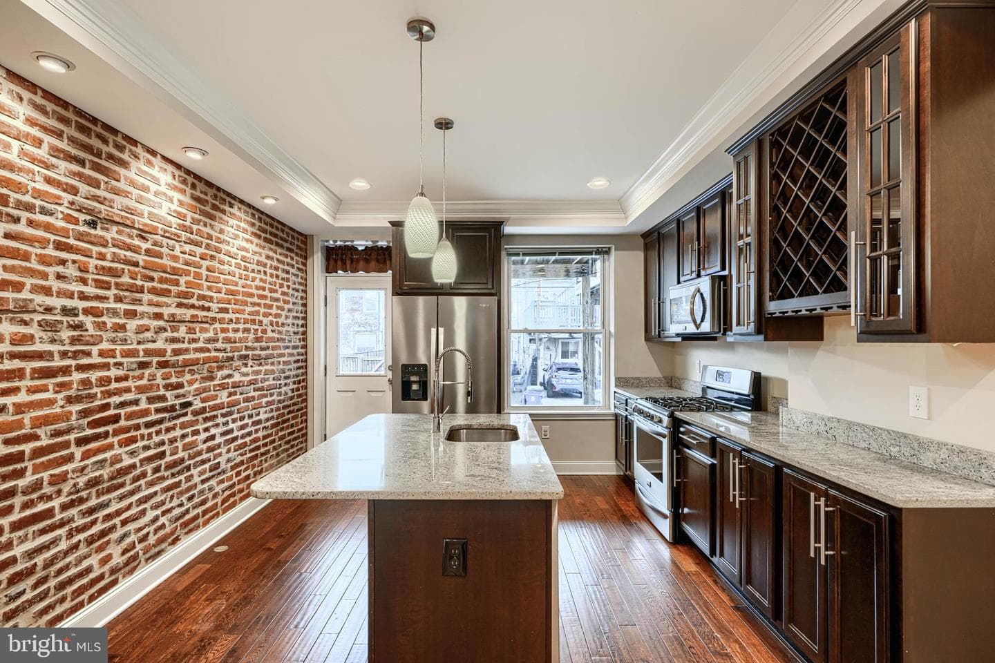 20 S Ellwood Avenue photo 10