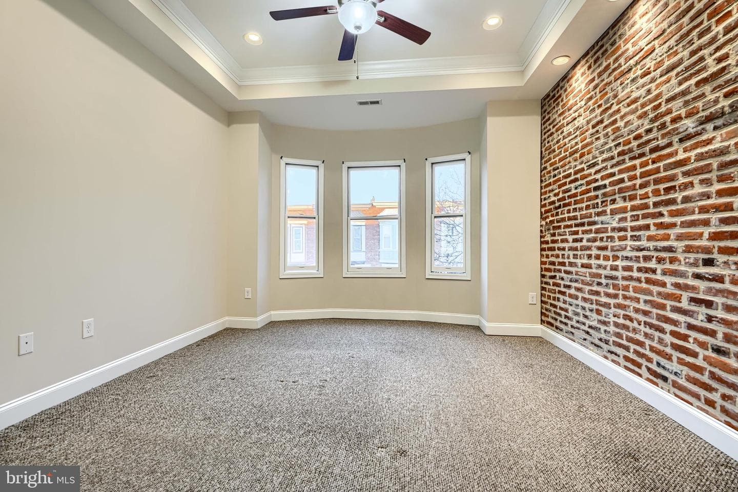 20 S Ellwood Avenue photo 24