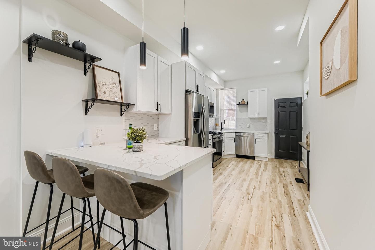 1438 N Broadway photo 13