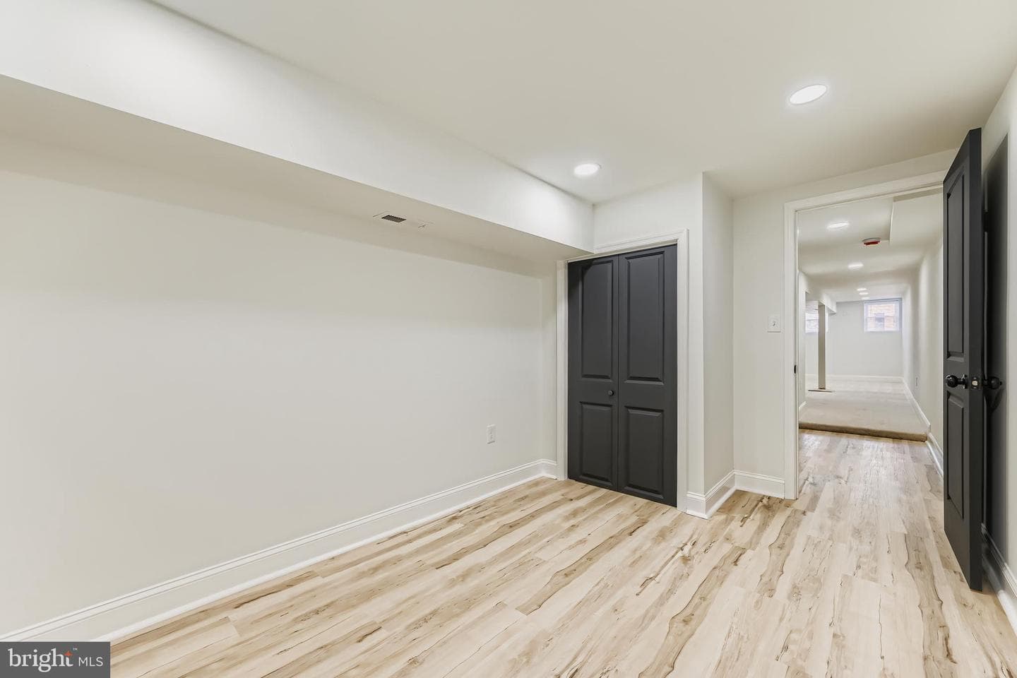 1438 N Broadway photo 28