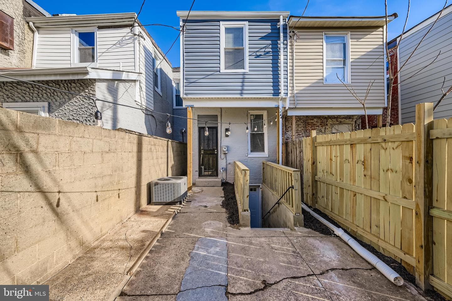 1438 N Broadway photo 31
