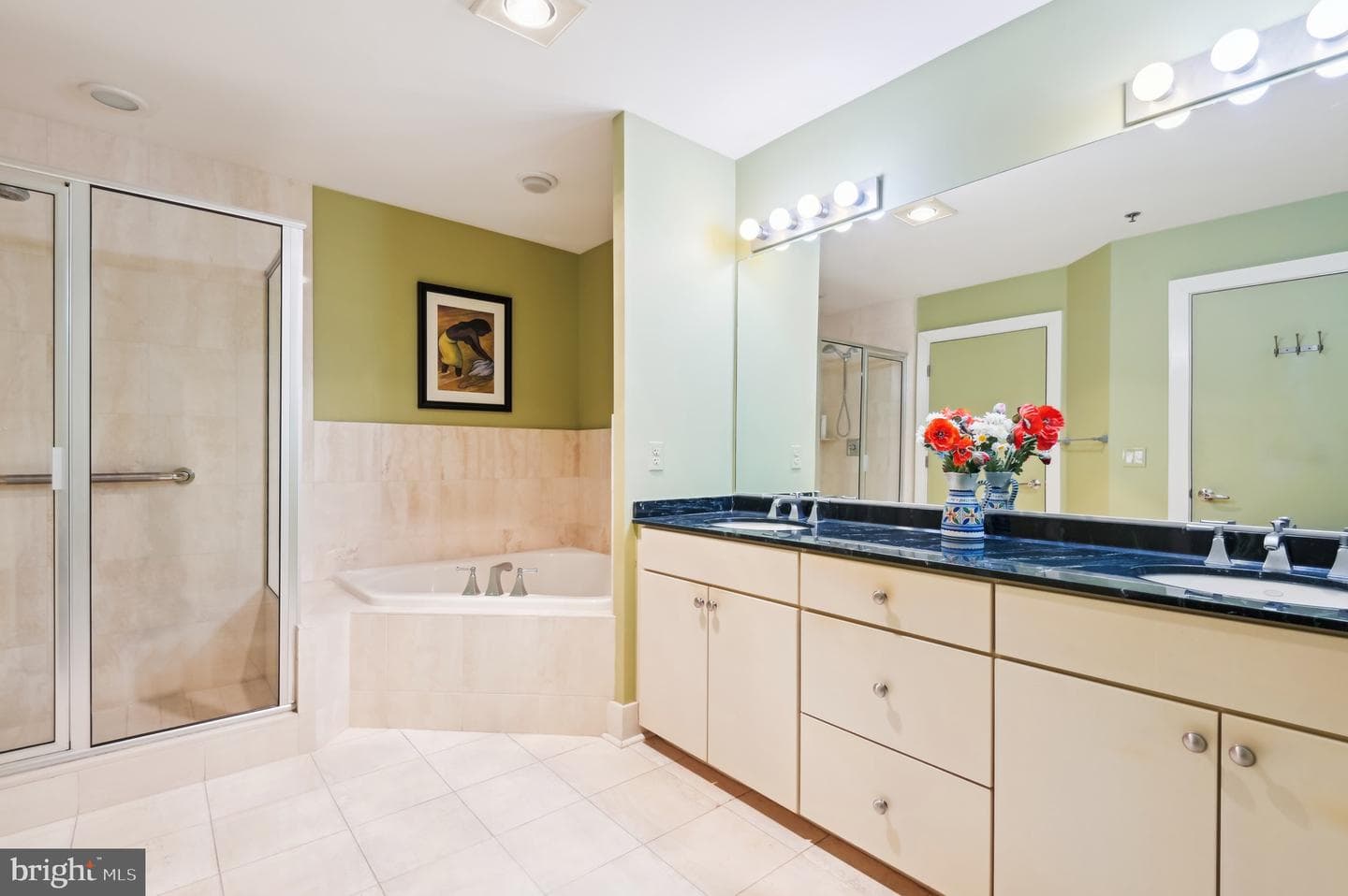 1400 Lancaster Street #605 photo 33