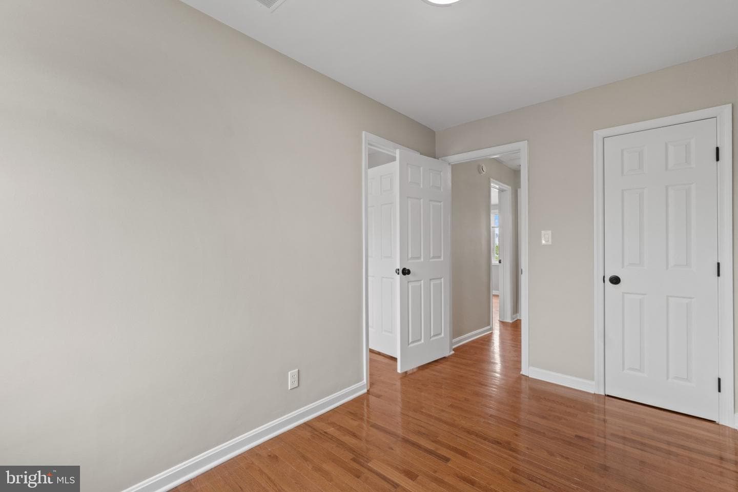 1116 Dundalk Avenue photo 12