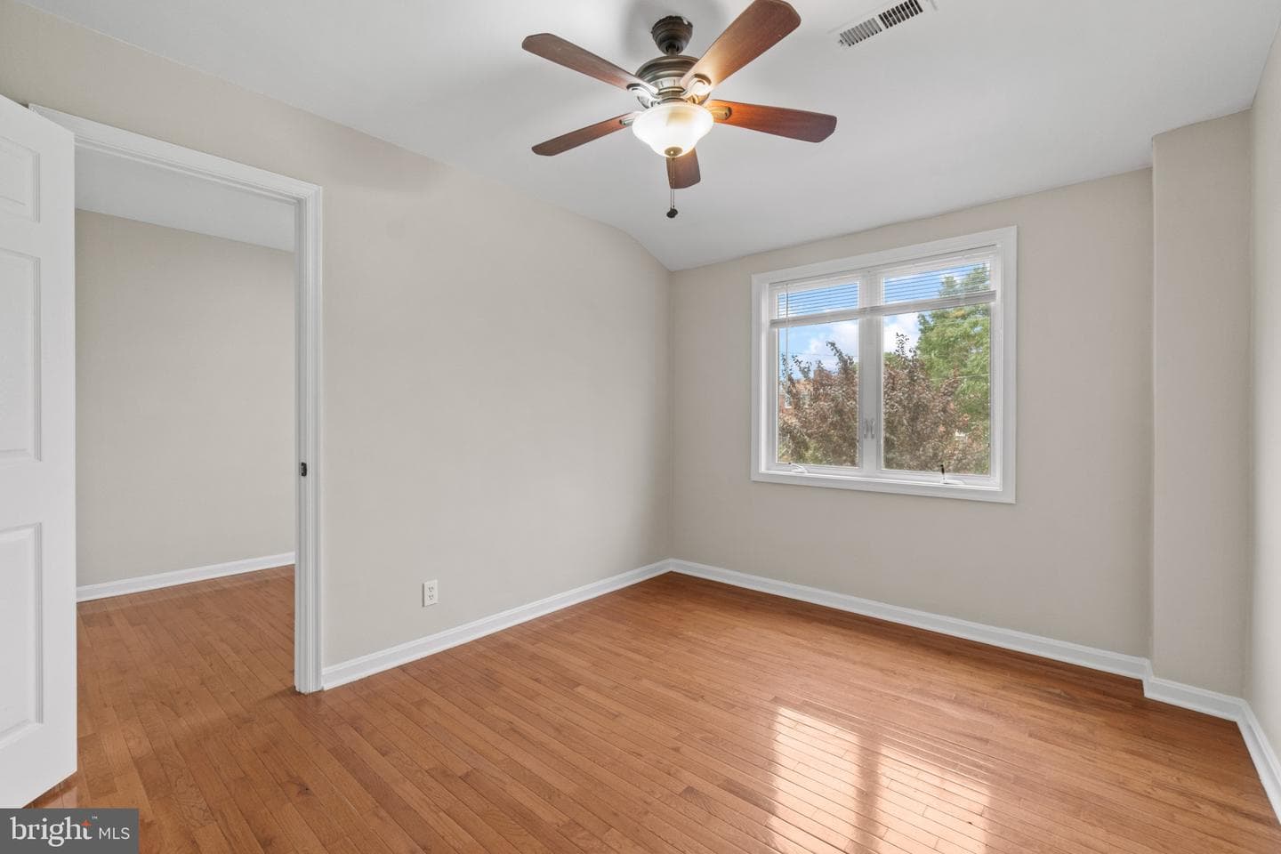 1116 Dundalk Avenue photo 17