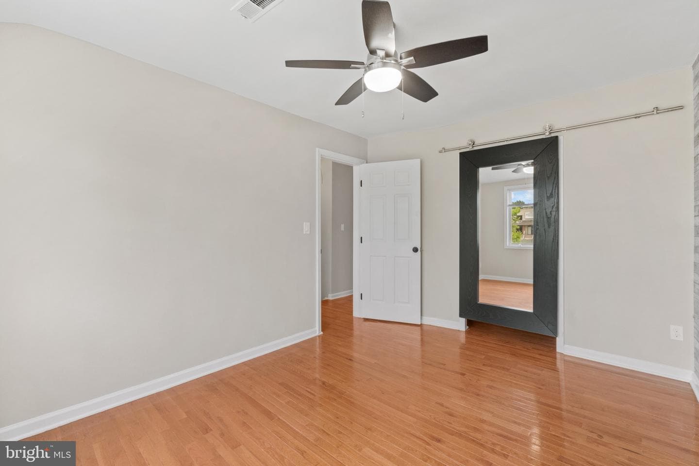 1116 Dundalk Avenue photo 19