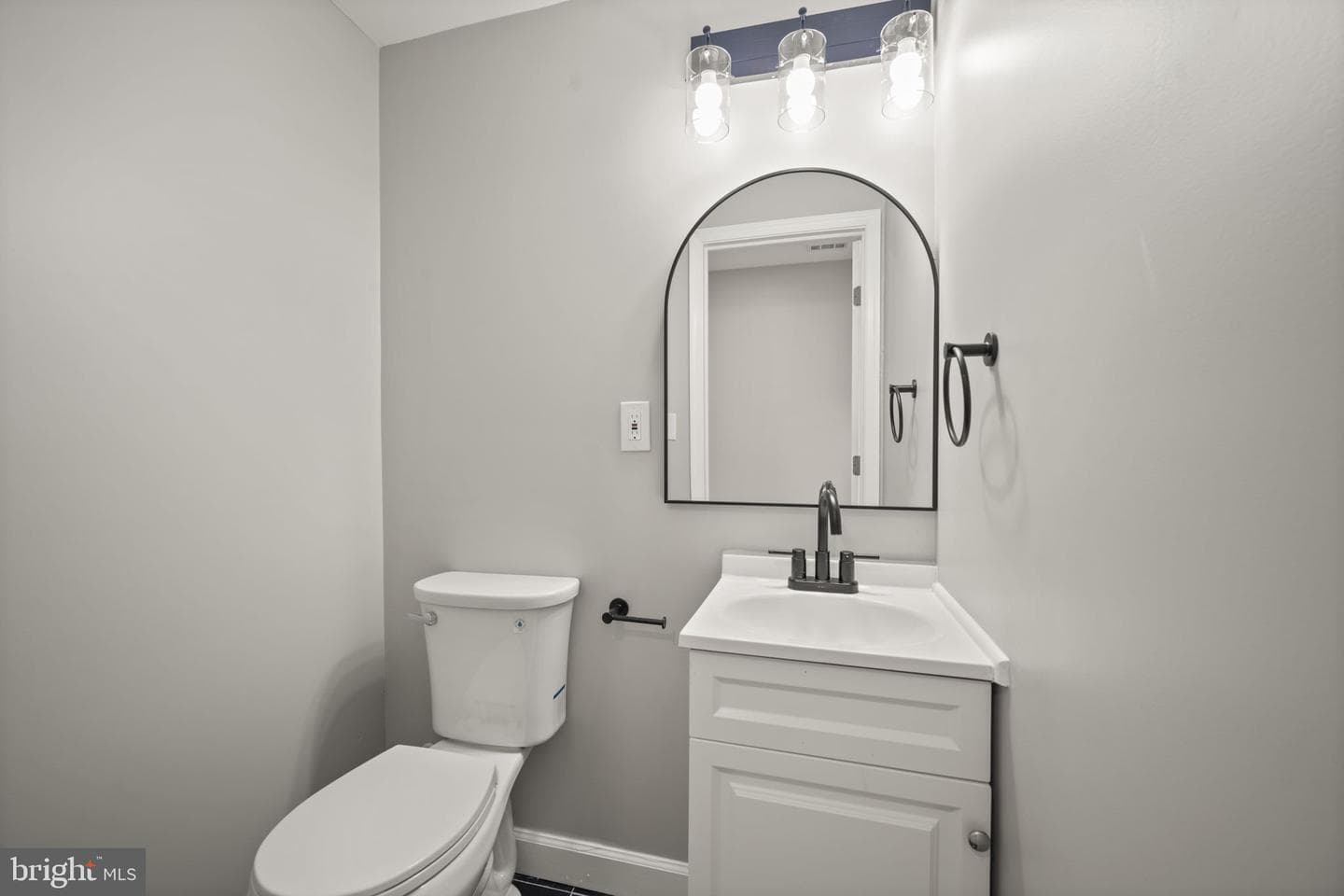 217 N Port Street photo 11