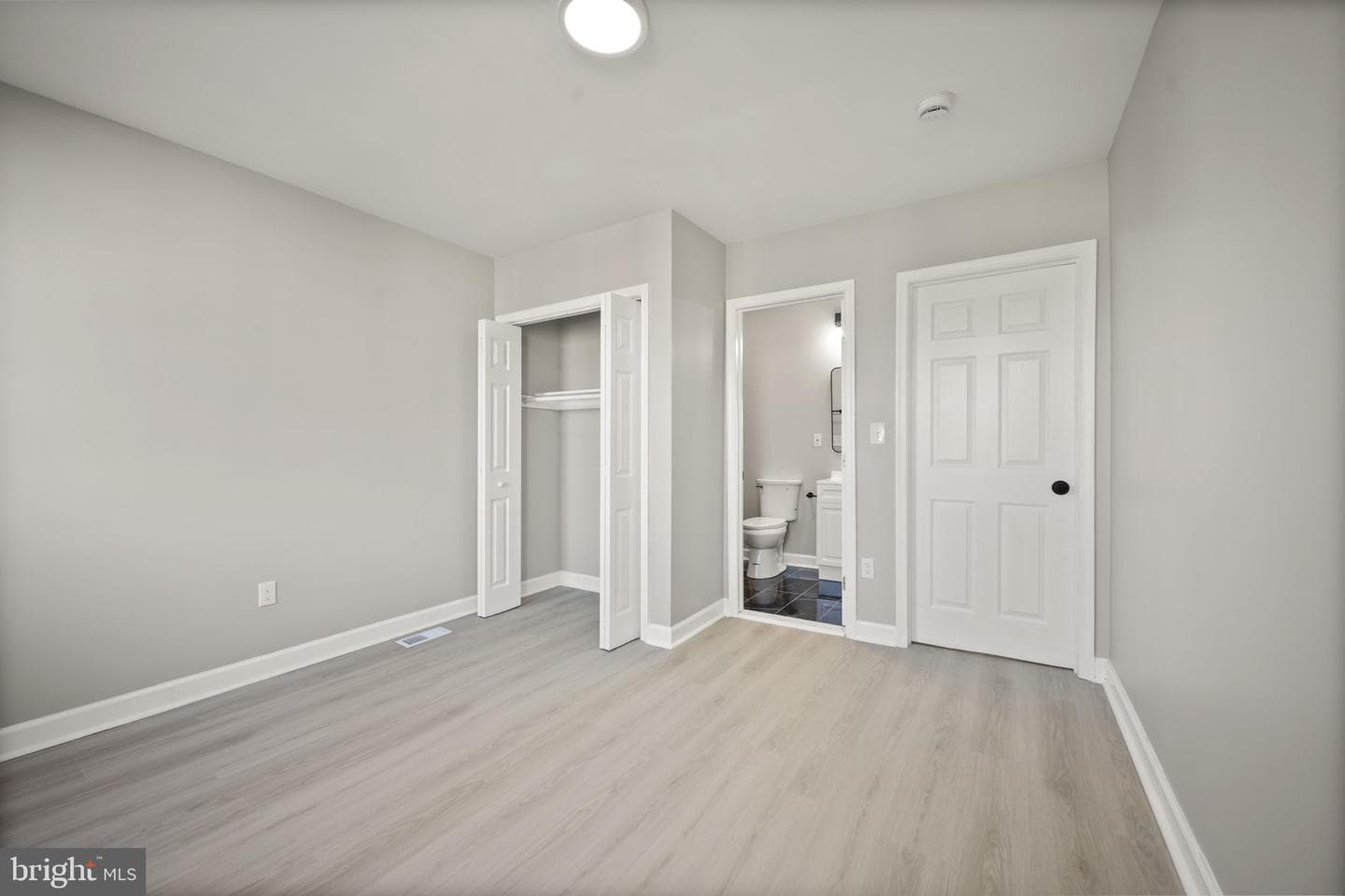 217 N Port Street photo 13