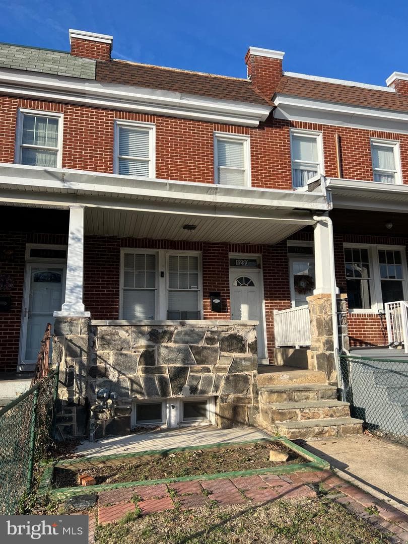1230 W 37th Street photo 1