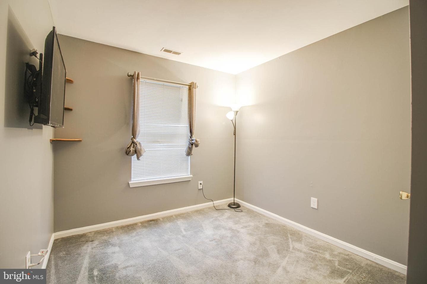 1408 Olmstead Street photo 18